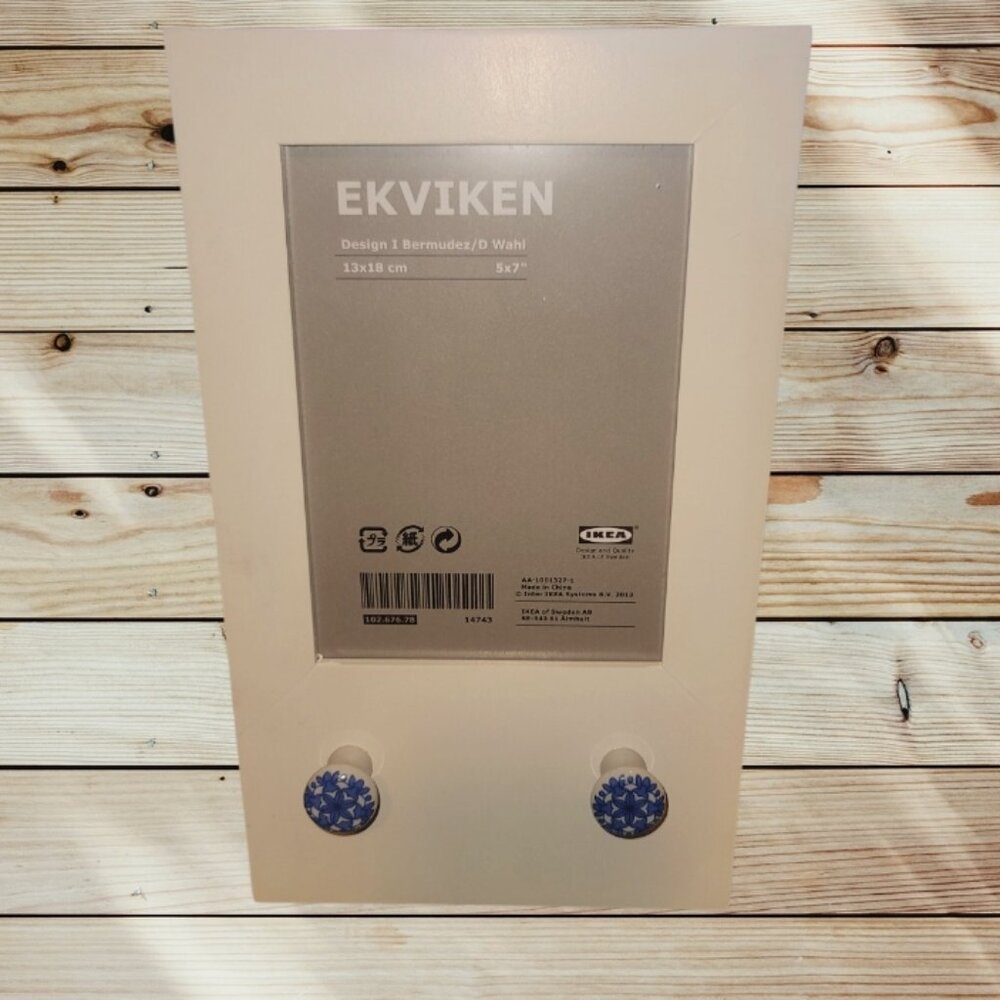 Wall Mounted PICTURE PHOTO FRAME with Ceramic Knobs Hooks - White - IKEA 2014